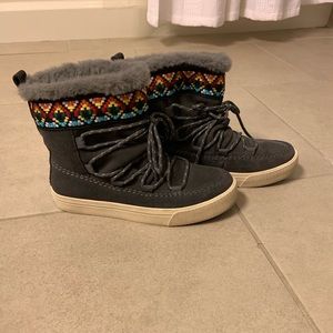 TOMS winter boots